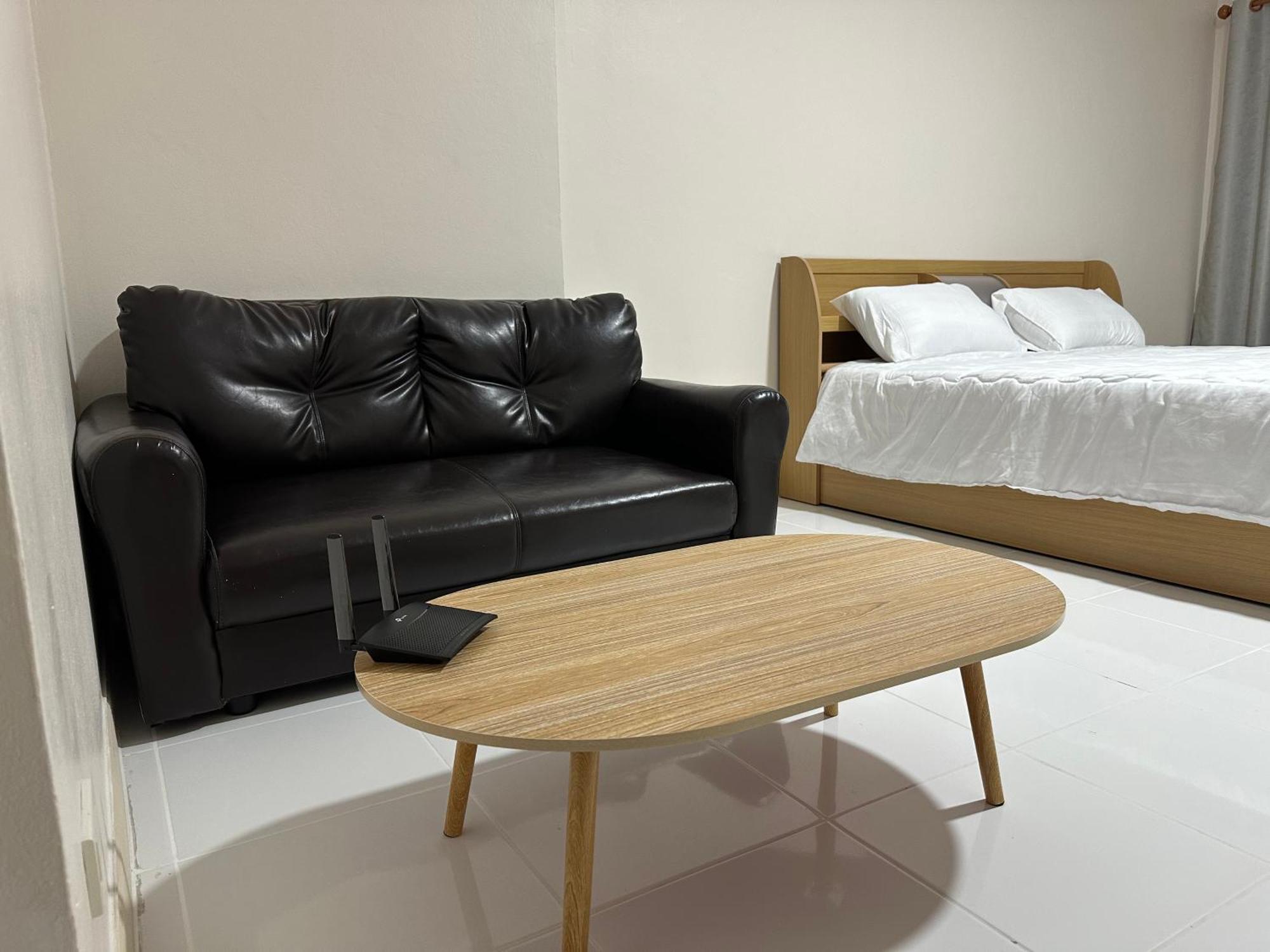 Country Complex Bangna Aparthotel Bangkok Bagian luar foto